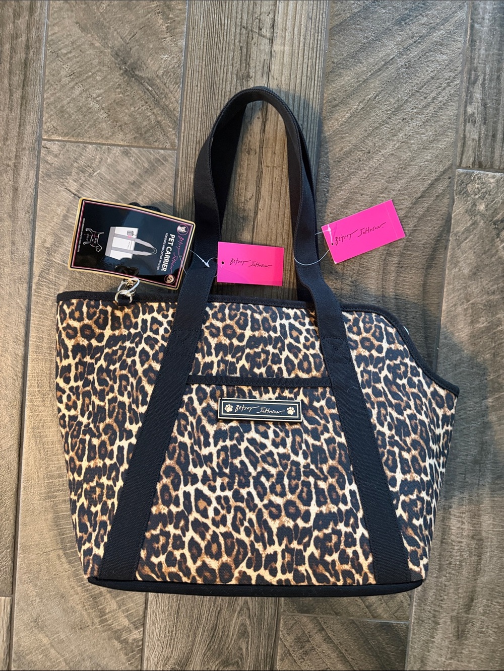 NWT Betsey Johnson Leopard Print Pet Carrier in Brown and Black. Fits